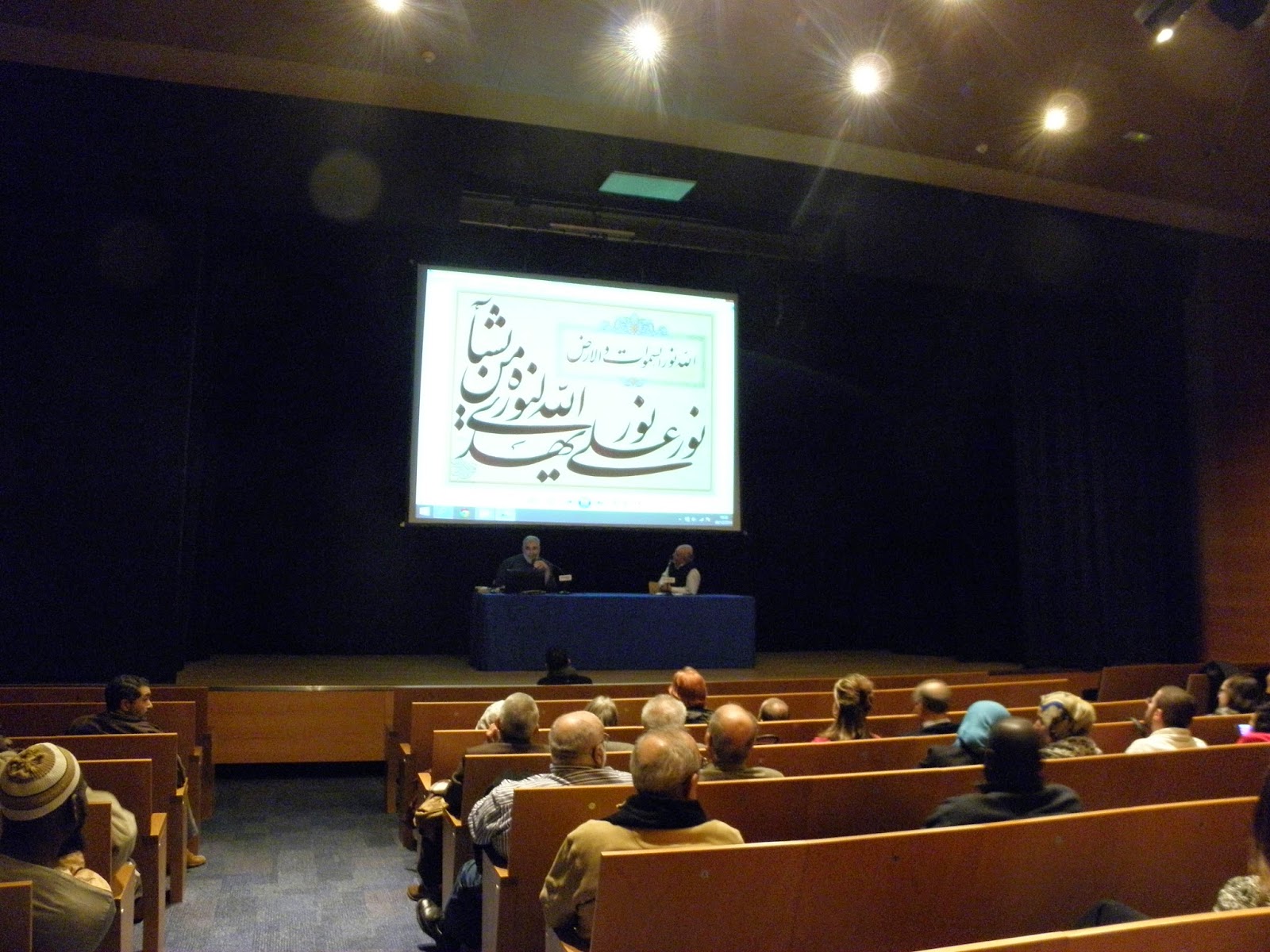 Conferencia sobre el arte islámico y la caligrafía árabe en Zaragoza